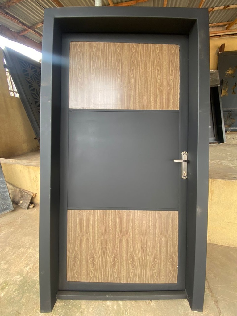 STEEL-WOOD FUSION DOOR
